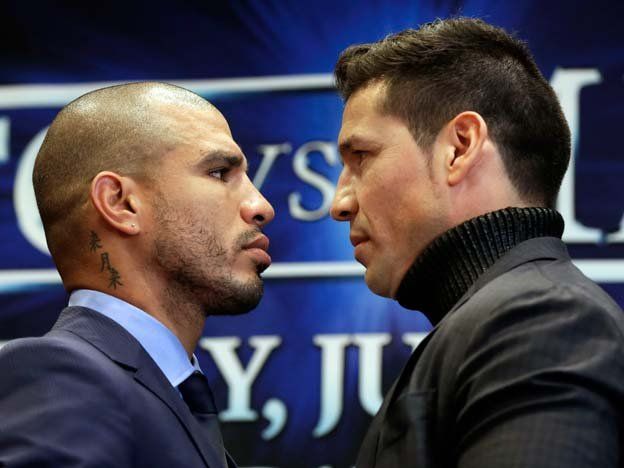 Maravilla: Cotto va a pedir un camino de pétalos de rosa hacia el ring
