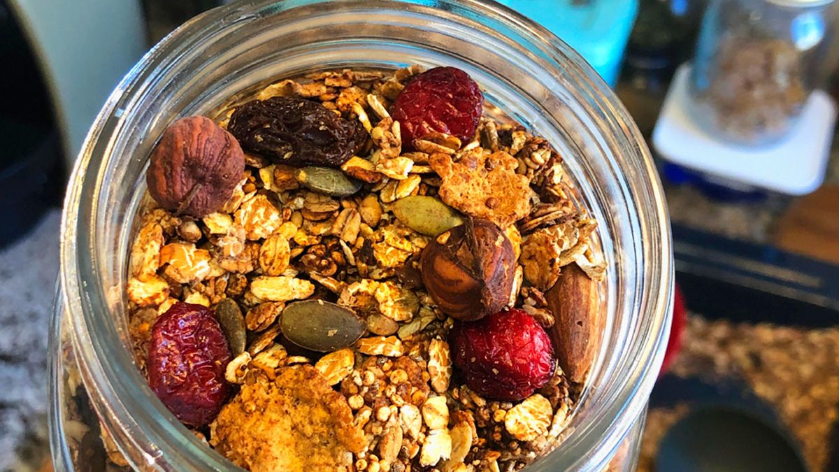 Paso a paso, hacé esta granola casera y deleitá tu paladar en cada desayuno o merienda. Paso a paso, hacé esta granola casera y deleitá tu paladar en cada desayuno o merienda.