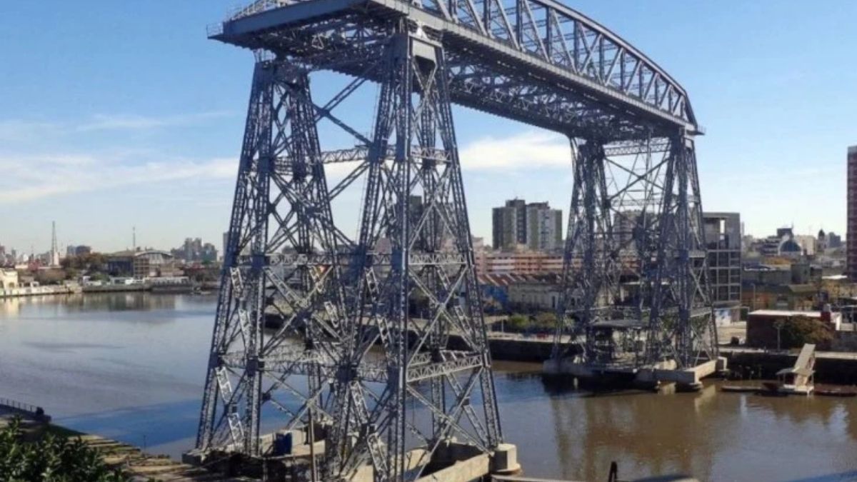 El antiguo Puente Transbordador Nicolás Avellaneda. Foto: Andrzej Otrbski El antiguo Puente Transbordador Nicolás Avellaneda. Foto: Andrzej Otrbski