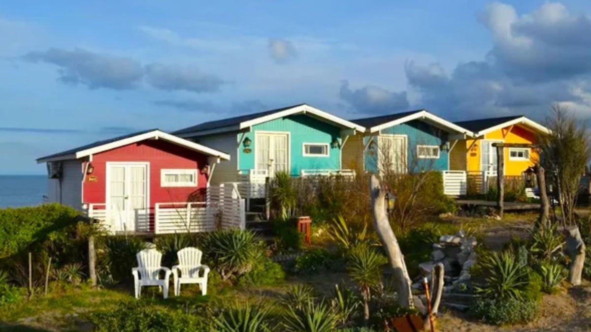 A solo media hora de Mar del Plata hay un pueblo de 3 mil habitantes en el que se puede disfrutar de la playa y el aire libre A solo media hora de Mar del Plata hay un pueblo de 3 mil habitantes en el que se puede disfrutar de la playa y el aire libre