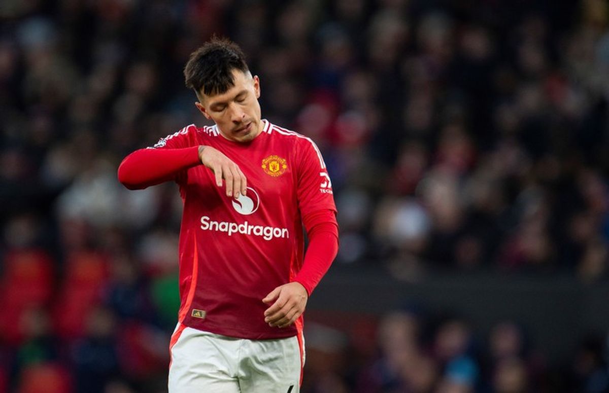 Lisandro Martínez se fue con mucha bronca por la derrota del Manchester United. Lisandro Martínez se fue con mucha bronca por la derrota del Manchester United.