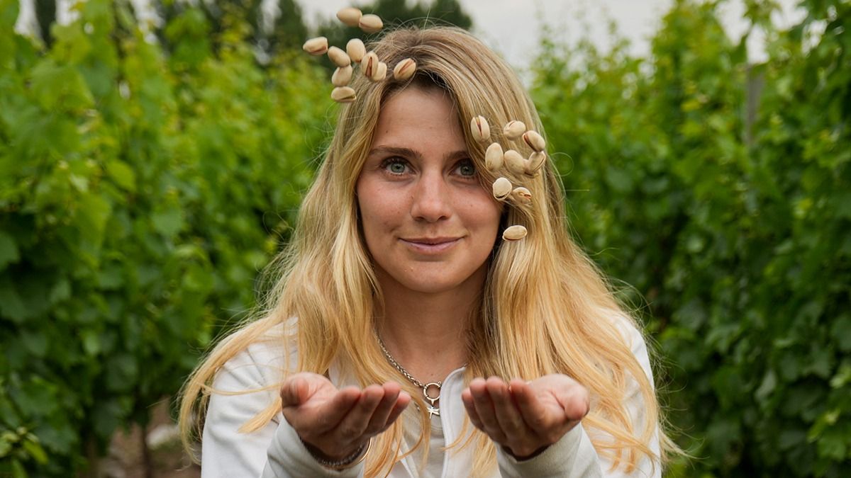 Una joven mendocina apuesta al pistacho y construye un negocio que crece al ritmo del futuro