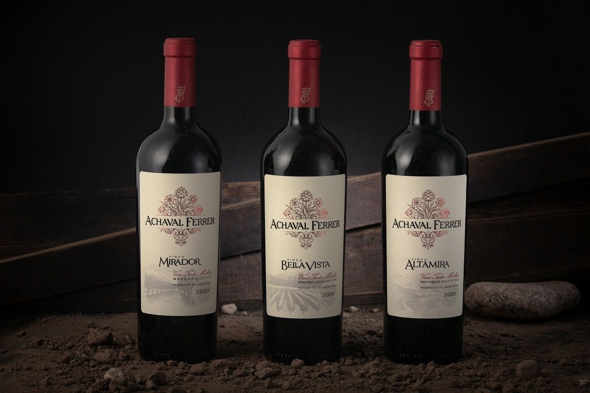 Achaval Ferrer Fincas, una colección de tres malbec single vineyards, provenientes de viñedos centenarios.