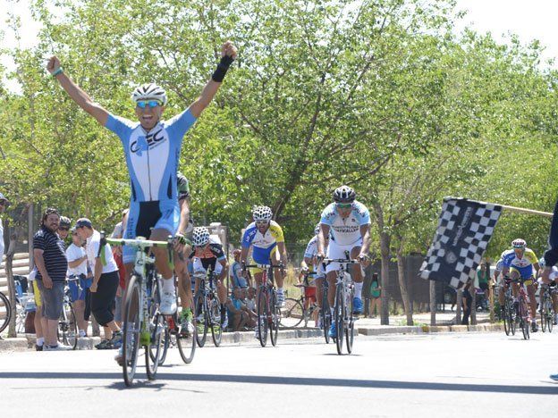Alejandro Durán definió a lo grande en el Criterium de Apertura