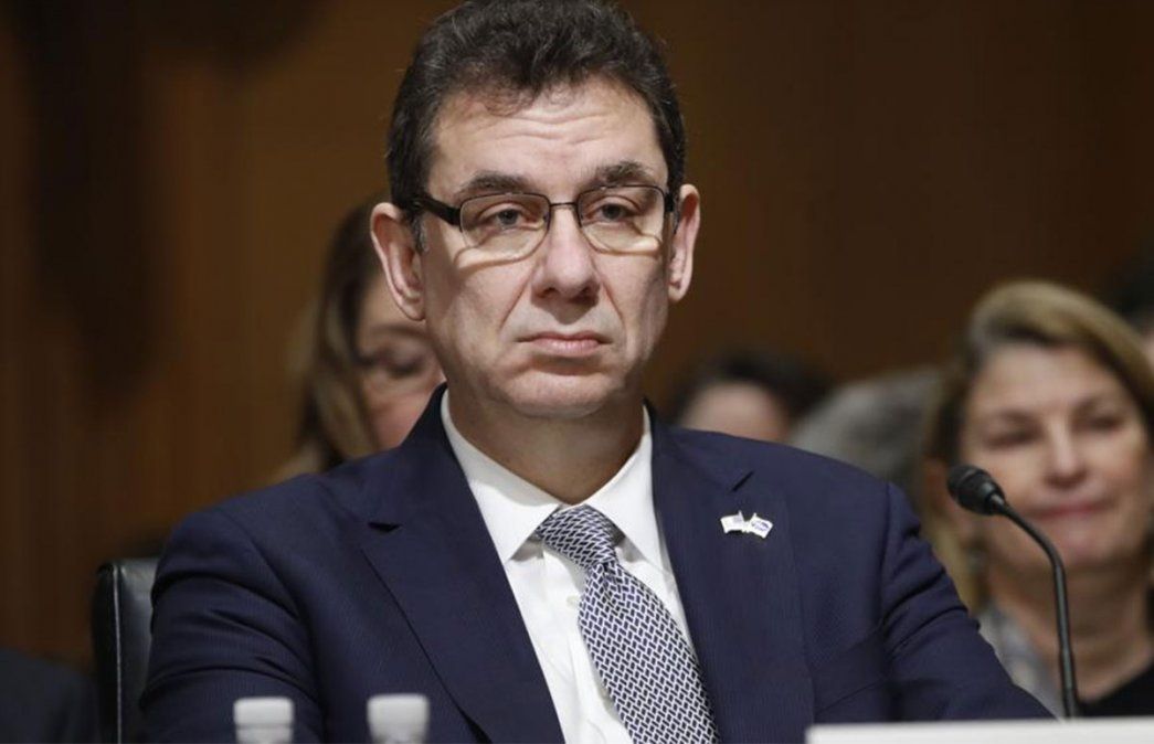 Tras el anuncio de que la vacuna Pfizer había demostrado alta eficacia, Alberto Bourla, el CEO de esa empresa, vendió acciones, algo que había pautado previamente.