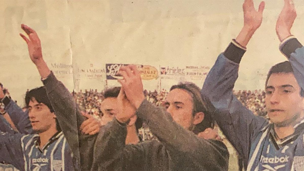 En el Tomba. Diego Estrada es el primero de la izquierda.