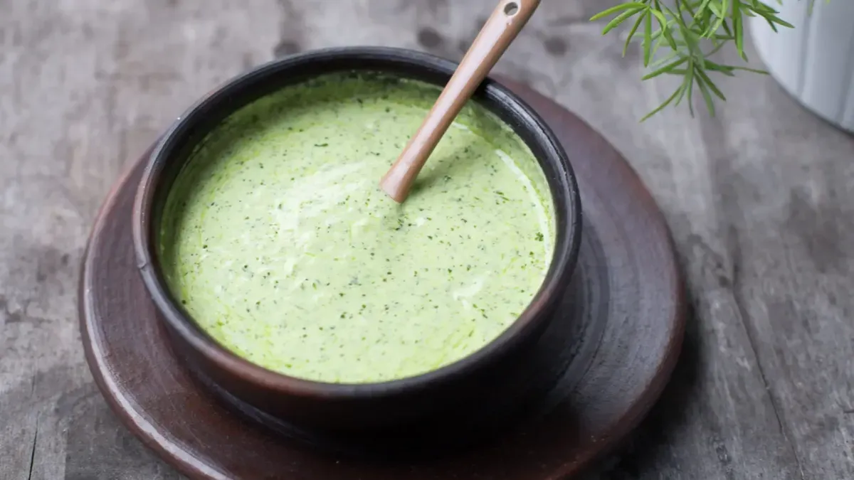 Prueba esta receta de la dieta mediterránea acompañada de esta salsa saludable. Prueba esta receta de la dieta mediterránea acompañada de esta salsa saludable.