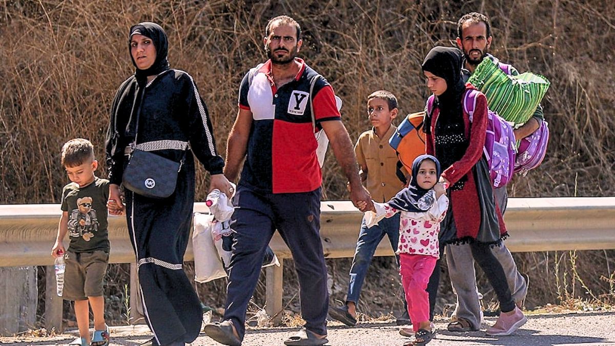 Más de un millón de personas, sobre todo del Líbano, se han visto obligadas a abandonar sus hogares.