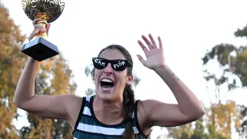 Banco Mendoza hizo historia en el hockey sobre césped al coronarse campeón del Torneo Apertura femenino