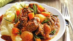 Receta: sabrosísimo estofado de carne en minutos.