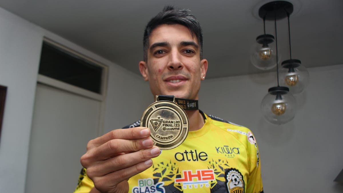 Mottes está orgulloso por el título que logró en el fútbol venezolano. Mottes está orgulloso por el título que logró en el fútbol venezolano.