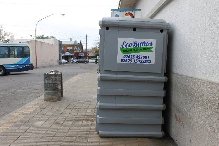 La comuna encaró la refacción de los baños de la terminal de Alvear