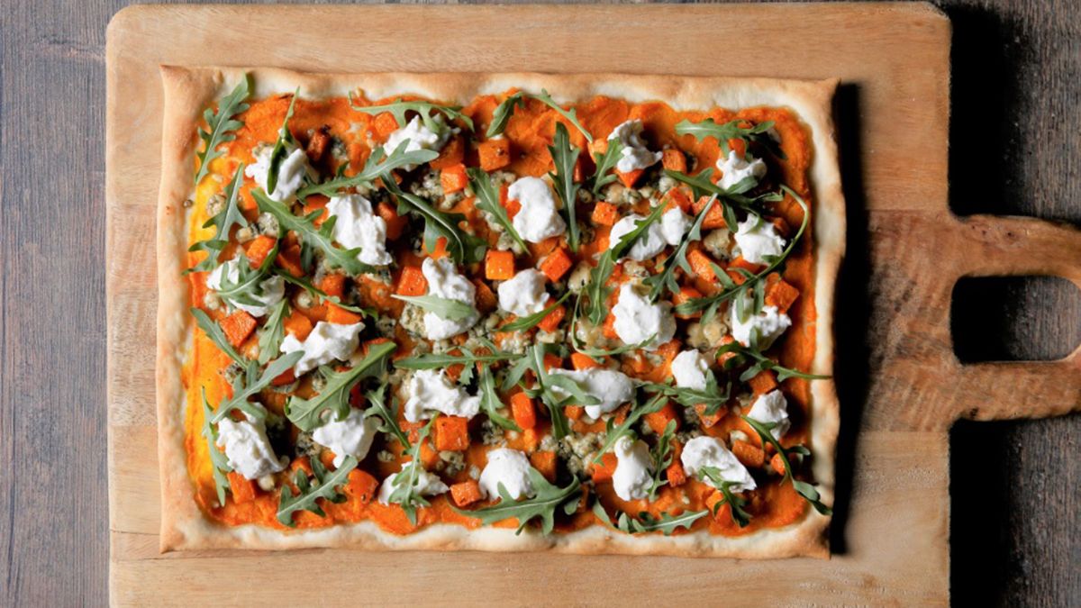 Es una de las clásicas comidas de los argentinos y tiene muchas variantes: la receta fácil de la pizza de calabaza y ricota Es una de las clásicas comidas de los argentinos y tiene muchas variantes: la receta fácil de la pizza de calabaza y ricota