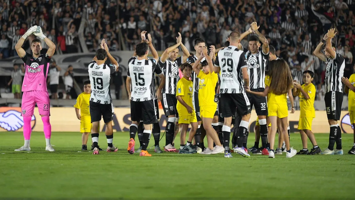 Gimnasia y Esgrima buscará sumar ante dos de los grandes del fútbol argentino.