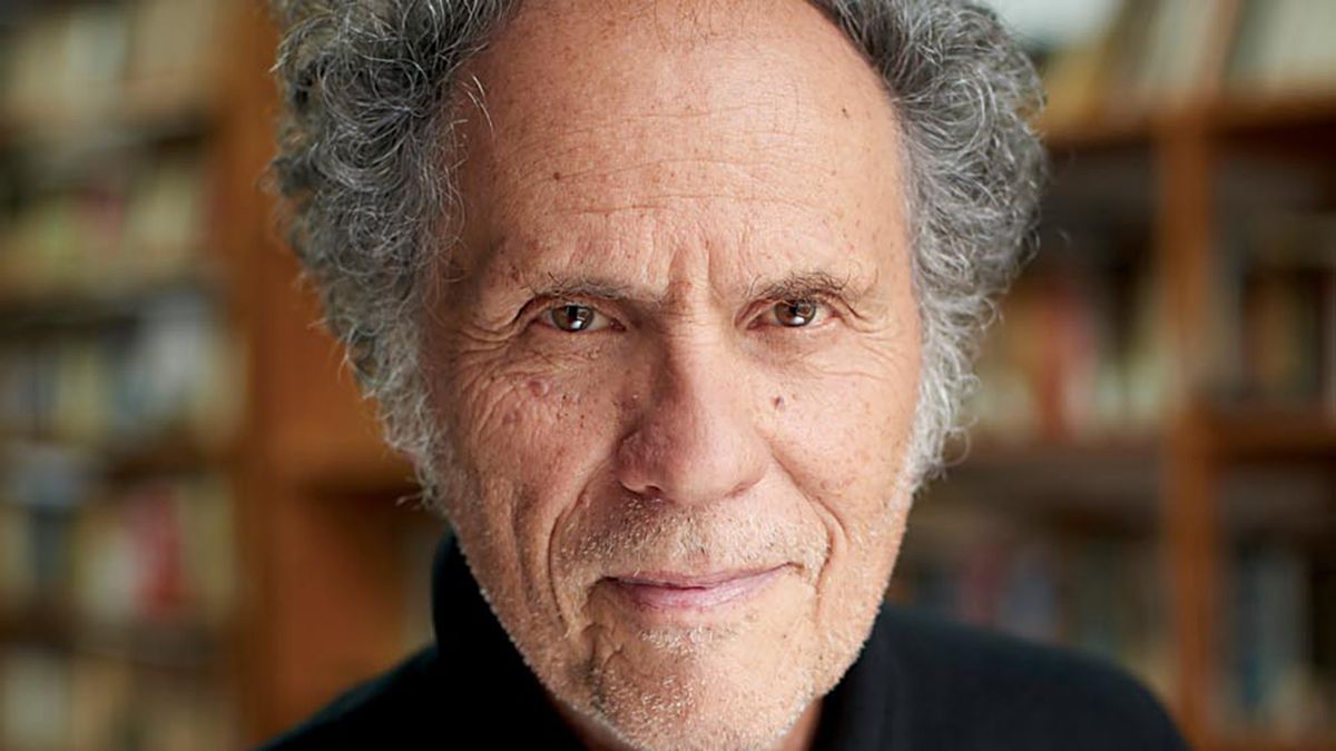 Tom&aacute;s Abraham ha alcanzado una notable madurez existencial y como pensador.