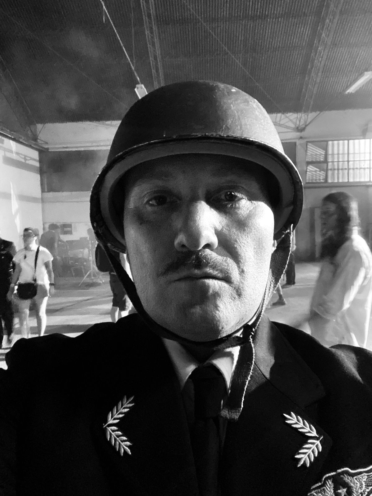 La última película que filmó fue "Hangar Rojo" en la que hace de policía represor chileno. La última película que filmó fue "Hangar Rojo" en la que hace de policía represor chileno.