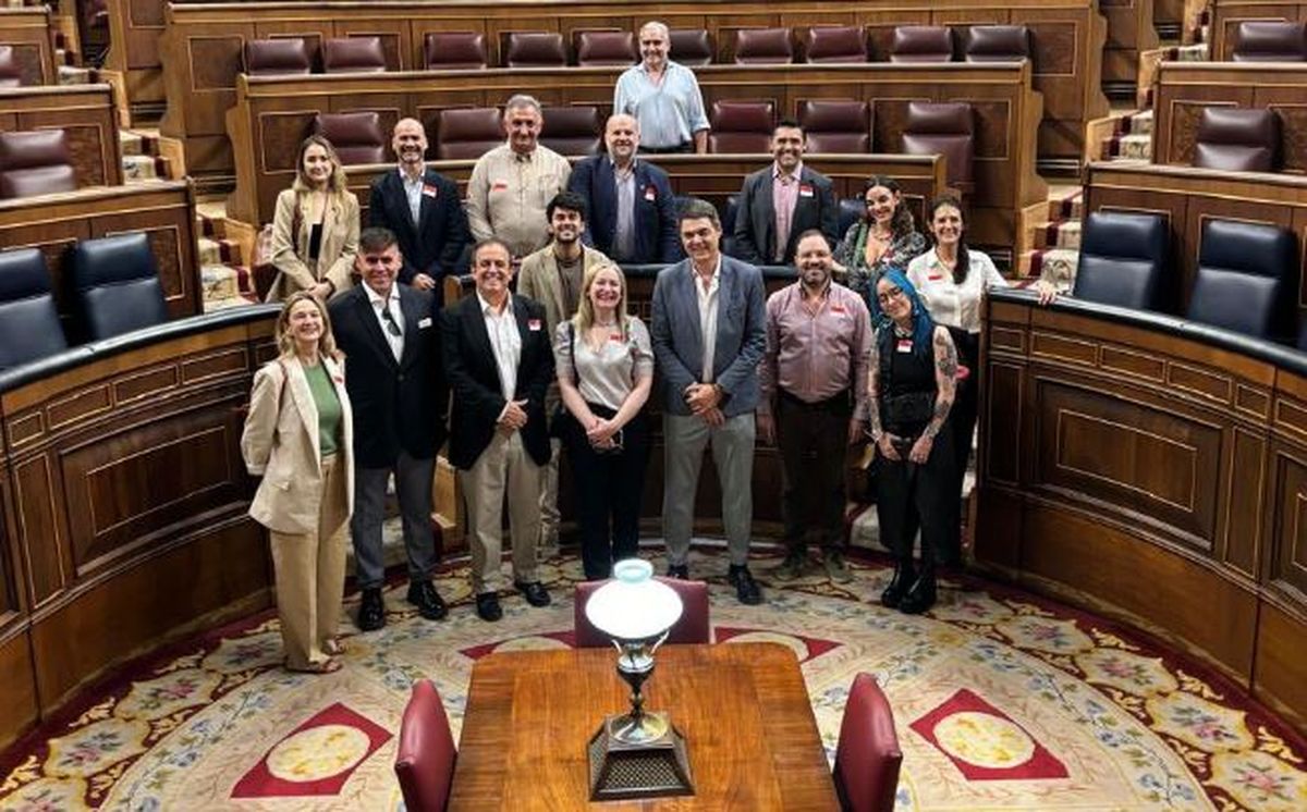 Hebe Casado en el Palacio de las Cortes, en España.