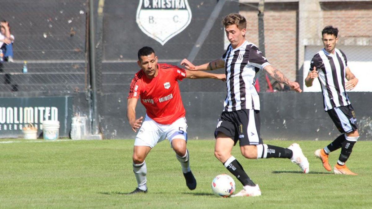 Gimnasia empató con Riestra y quedó complicado para jugar el Reducido