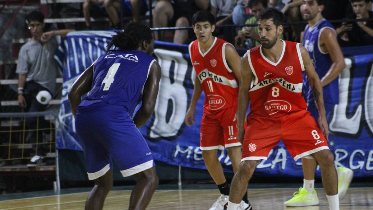 Larry Wickett enfrenta la marca de Nicol&aacute;s Aguilera en una partidazo final para el Torneo vendimia 2025.