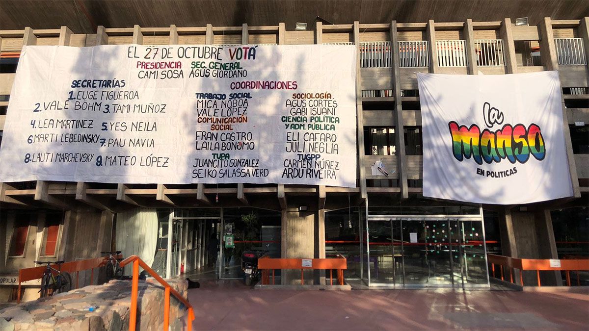 El Centro de Estudiantes de Ciencias Políticas de la UNCuyo quedó en manos de la lista peronista La Manso, que lleva dos periodos consecutivos frente a la conducción.