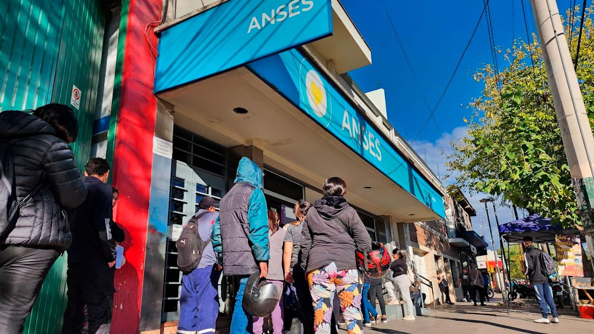 El nuevo aumento de ANSES para octubre será menor al 2%. El nuevo aumento de ANSES para octubre será menor al 2%.