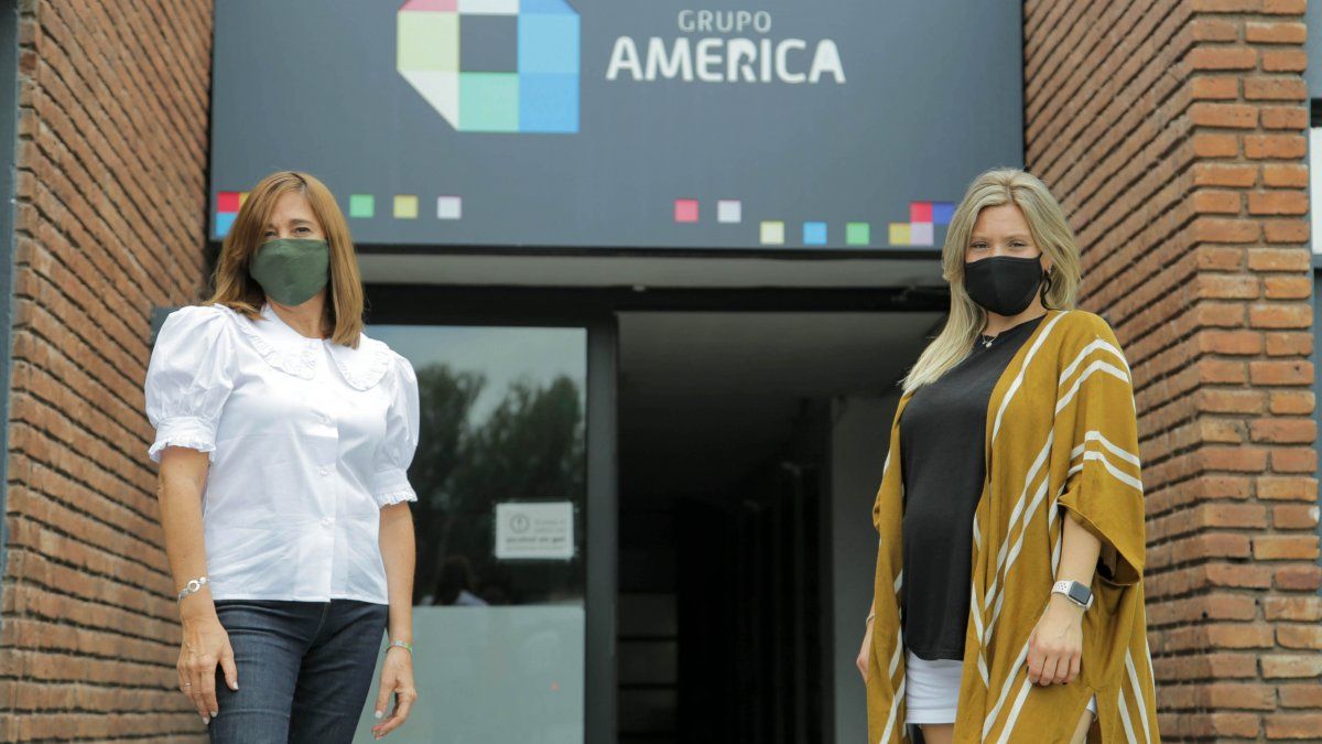 Alejandra Perinetti, directora de la ONG Aldeas Infantiles SOS, y Barbarita Vila, directora de la Fundación Grupo América. En plena pandemia se realizó el donatón para reunir alimentos para las familias más necesitadas de la provincia. Alejandra Perinetti, directora de la ONG Aldeas Infantiles SOS, y Barbarita Vila, directora de la Fundación Grupo América. En plena pandemia se realizó el donatón para reunir alimentos para las familias más necesitadas de la provincia.