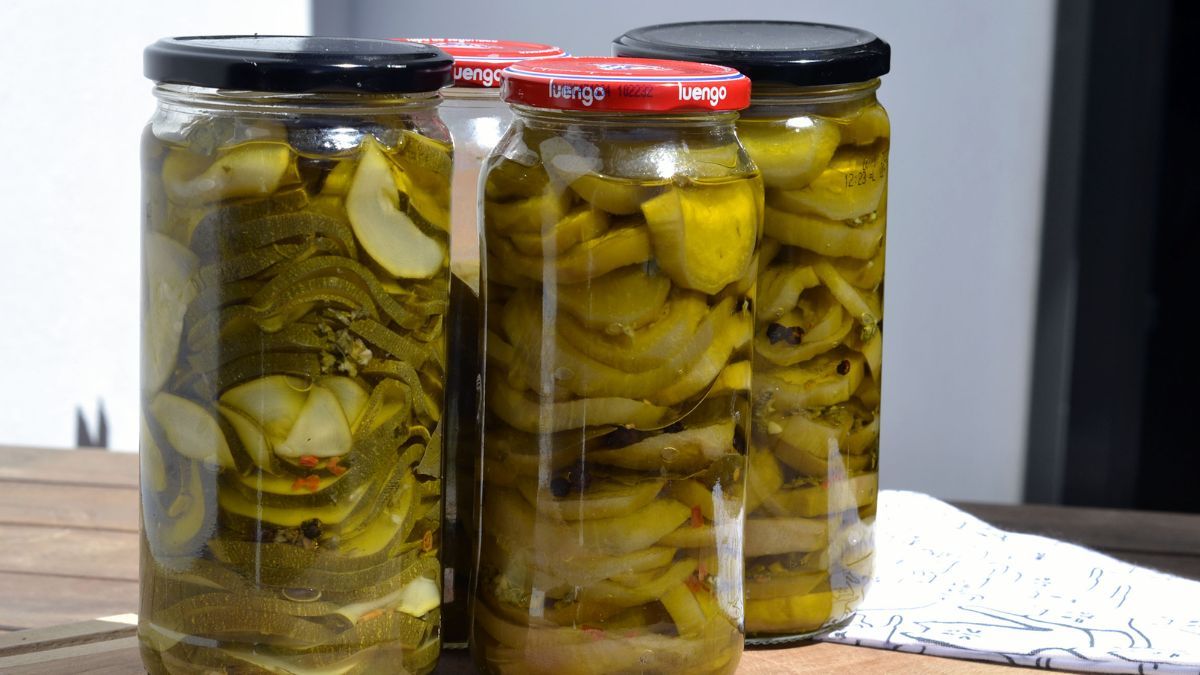 Cómo hacer Berenjenas al escabeche: la receta riquísima y el truco para esterilizar los frascos de vidrio