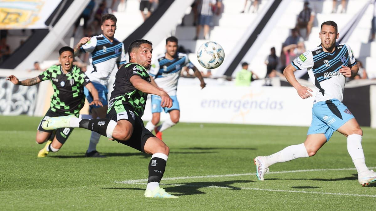 Gimnasia encontró el gol de la victoria en un final para el infarto Gimnasia encontró el gol de la victoria en un final para el infarto