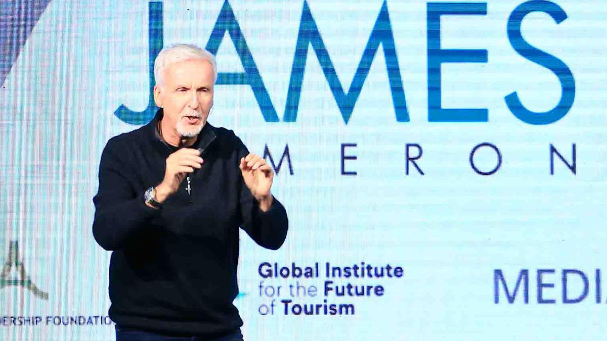 James Cameron durante su exposición en el Foro.