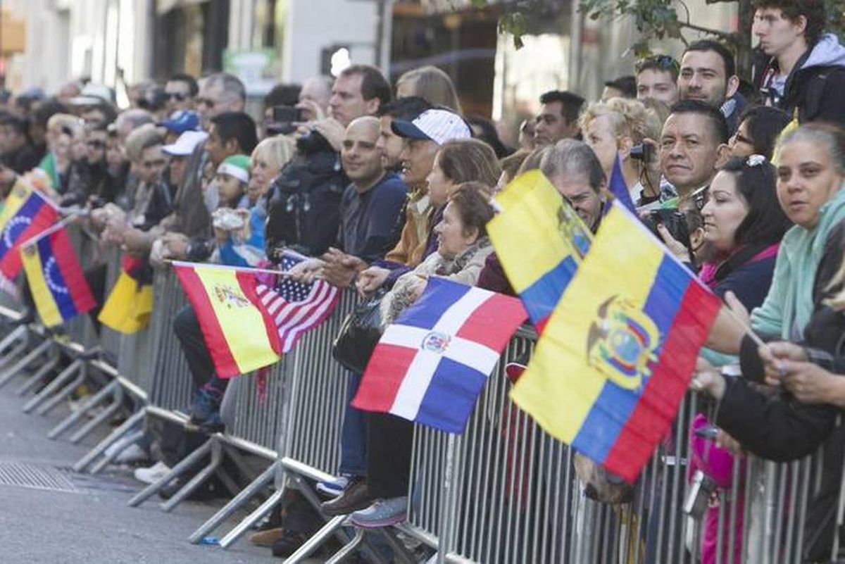 La jornada promete ser un día festivo con acceso a la mayoría de los servicios y comercios habituales.