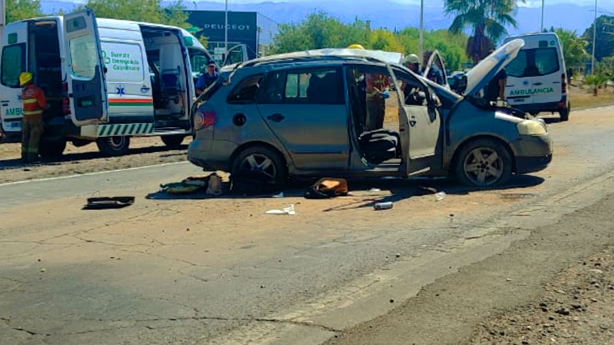 Tragedia en el Acceso Este. Una mujer murió tras un vuelco.