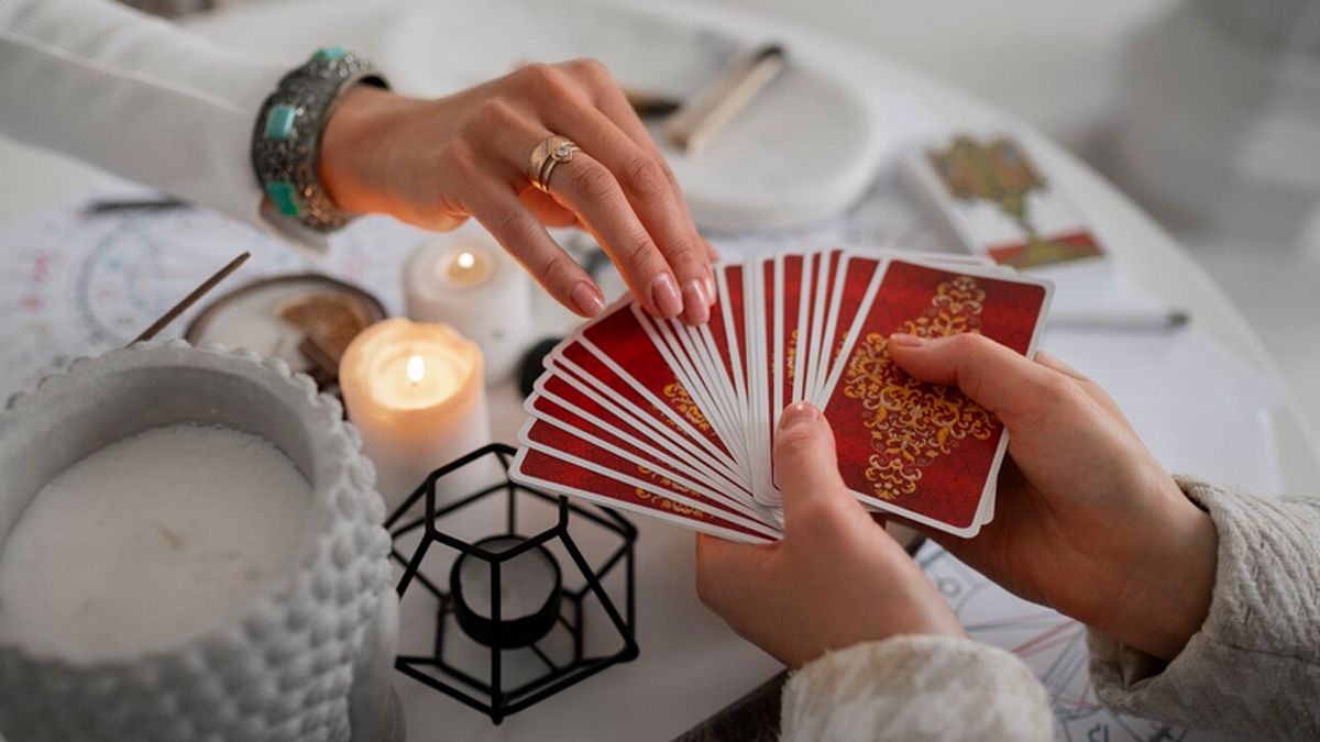 TAROT: descubre sus predicciones para hoy domingo 9 de febrero de 2025