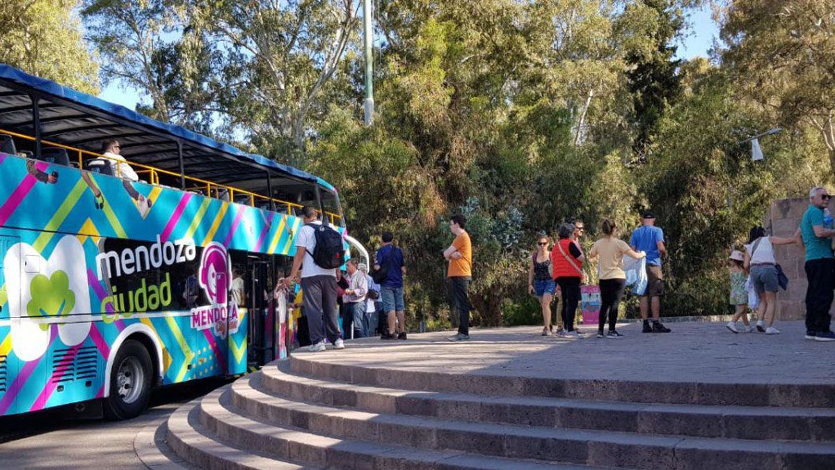 Fin de semana largo: los turistas dejaron $1.500 millones en Mendoza