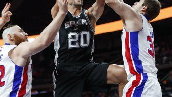 Acción para los argentinos de los Spurs en la pretemporada de la NBA