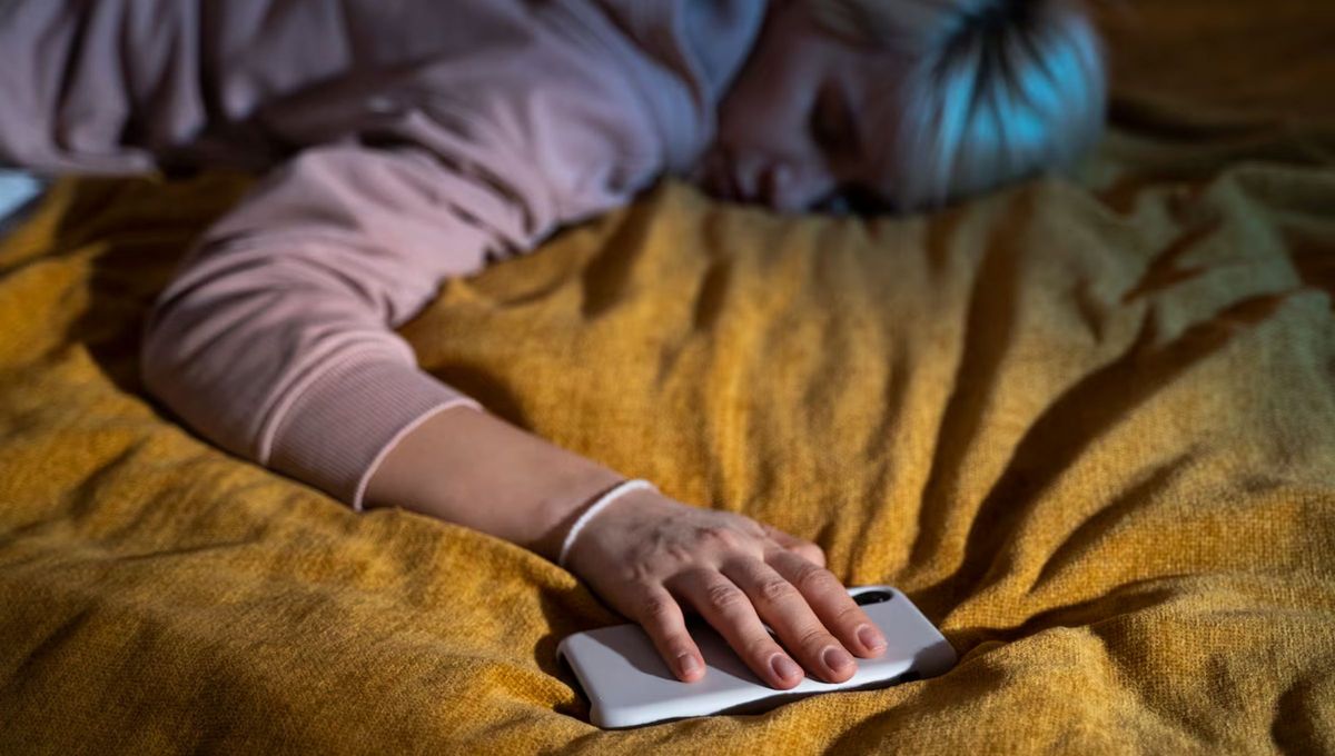 La recomendación es cargar y usar el teléfono fuera de la habitación La recomendación es cargar y usar el teléfono fuera de la habitación