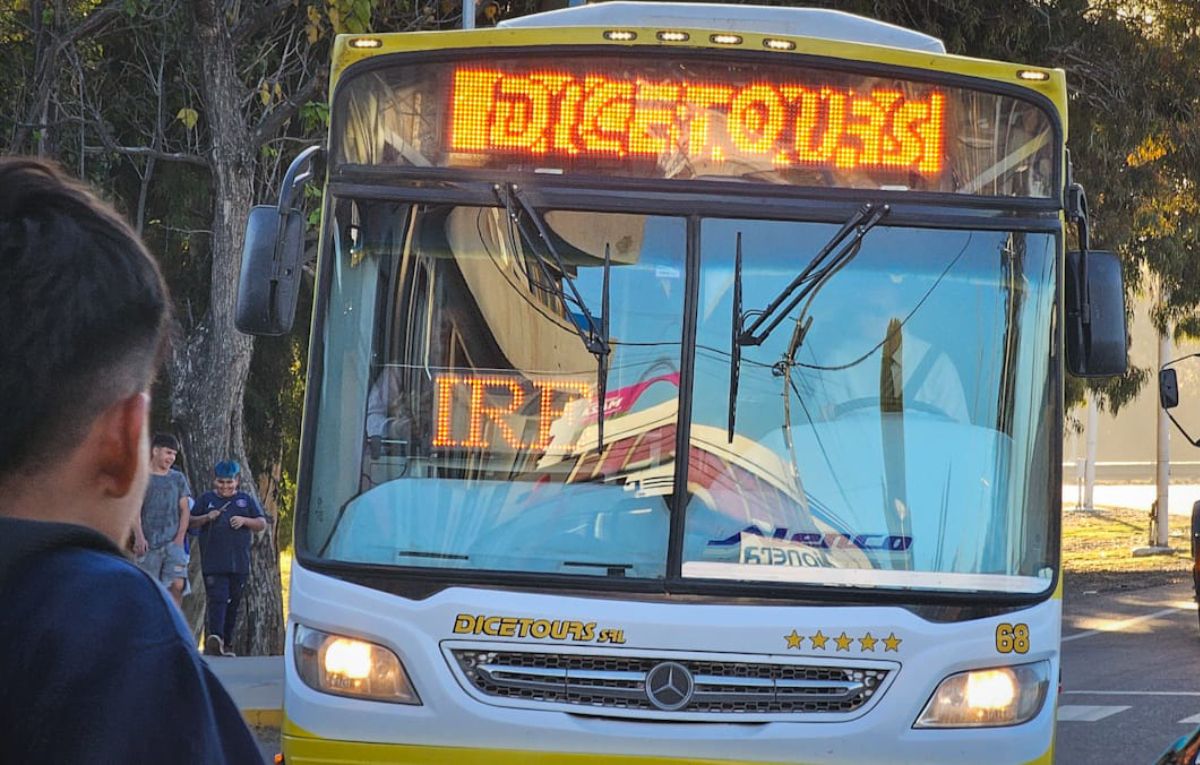 Hay quejas sobre la prestación del servicio de micro del Este a Mendoza. Falta de cumplimiento de frecuencias y alto costo para los usuarios.