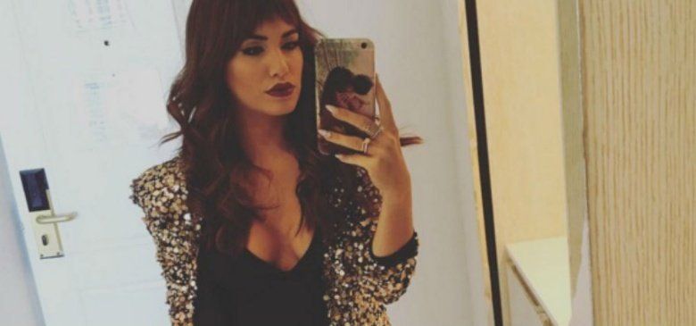 Lali Espósito a pura selfie sexy y recorriendo países por trabajo