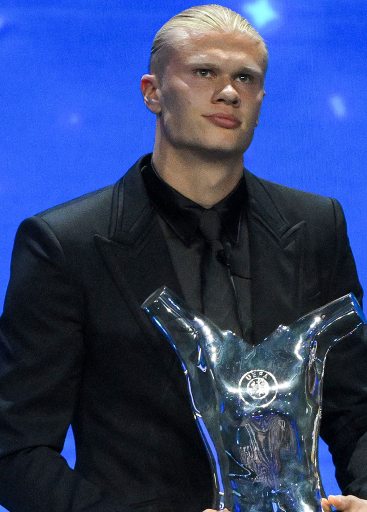 Erling Haaland ganó el premio al mejor del año en la UEFA y conoció a los rivales del Manchester City en la próxima Champions League Erling Haaland ganó el premio al mejor del año en la UEFA y conoció a los rivales del Manchester City en la próxima Champions League