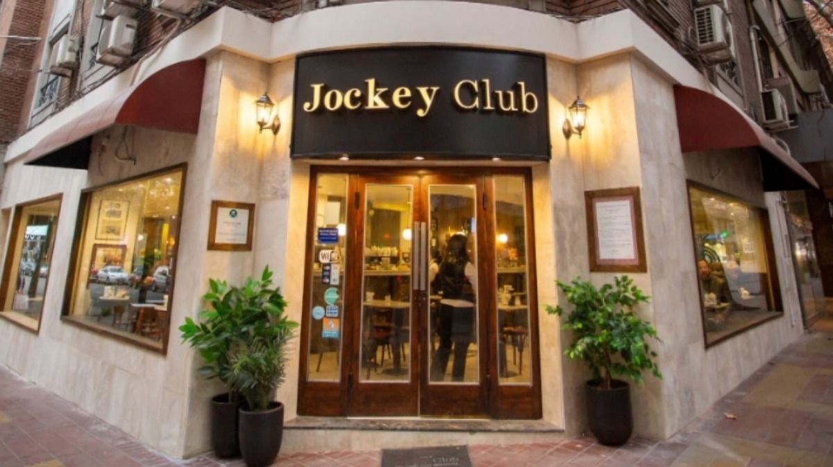 El Jockey Club, reinaugurado. Foto: Municipalidad de Ciudad El Jockey Club, reinaugurado. Foto: Municipalidad de Ciudad