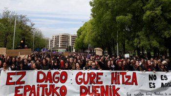 Más de 30.000 personas se manifestaron en Pamplona contra la sentencia a La Manada