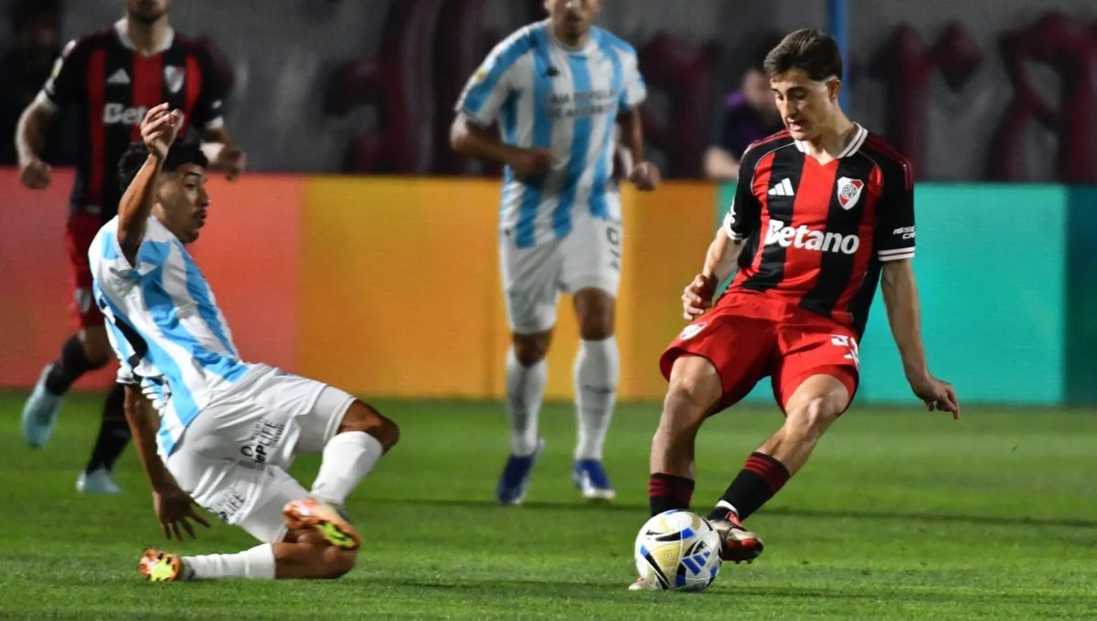 Agustín de la Cuesta tuvo su estreno con la camiseta de River.