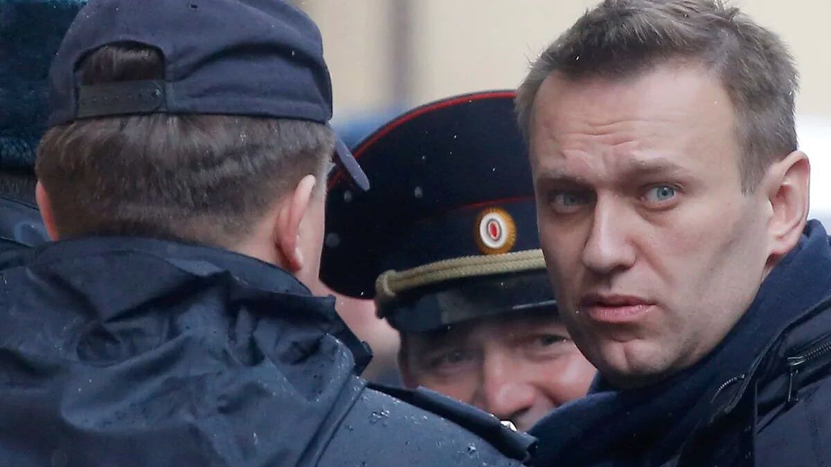 El opositor ruso Alexei Navalny fue trasladado a una prisión del Ártico ruso en un viaje de 20 días de duración El opositor ruso Alexei Navalny fue trasladado a una prisión del Ártico ruso en un viaje de 20 días de duración