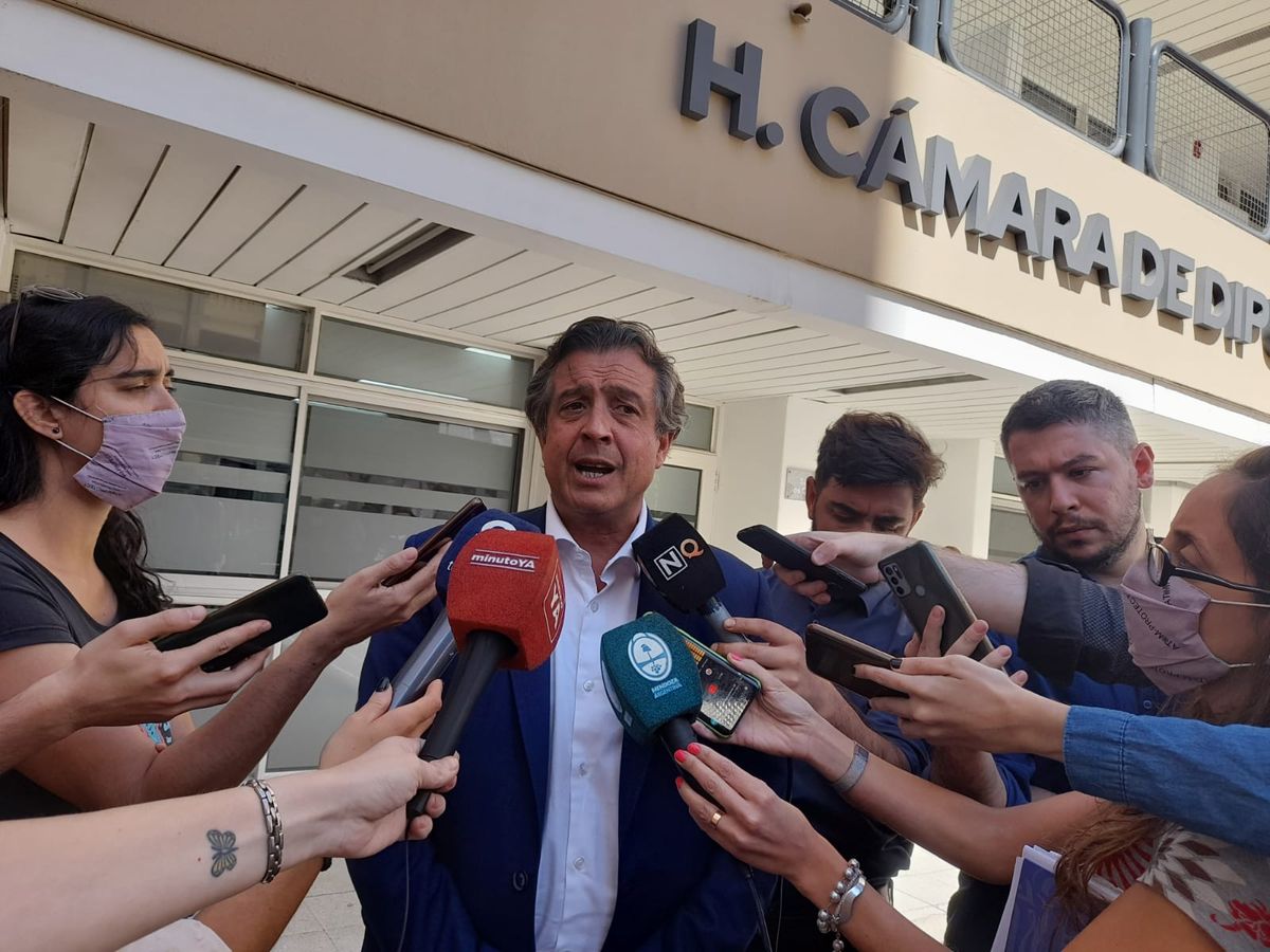 Víctor Ibáñez: Si querían hacer política con esto, con nosotros no lo van a lograr.