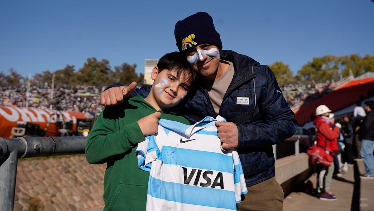 Bautista Almaraz y su papá, Rodrigo Almaraz, llegaron desde Neuquén. Bautista Almaraz y su papá, Rodrigo Almaraz, llegaron desde Neuquén.