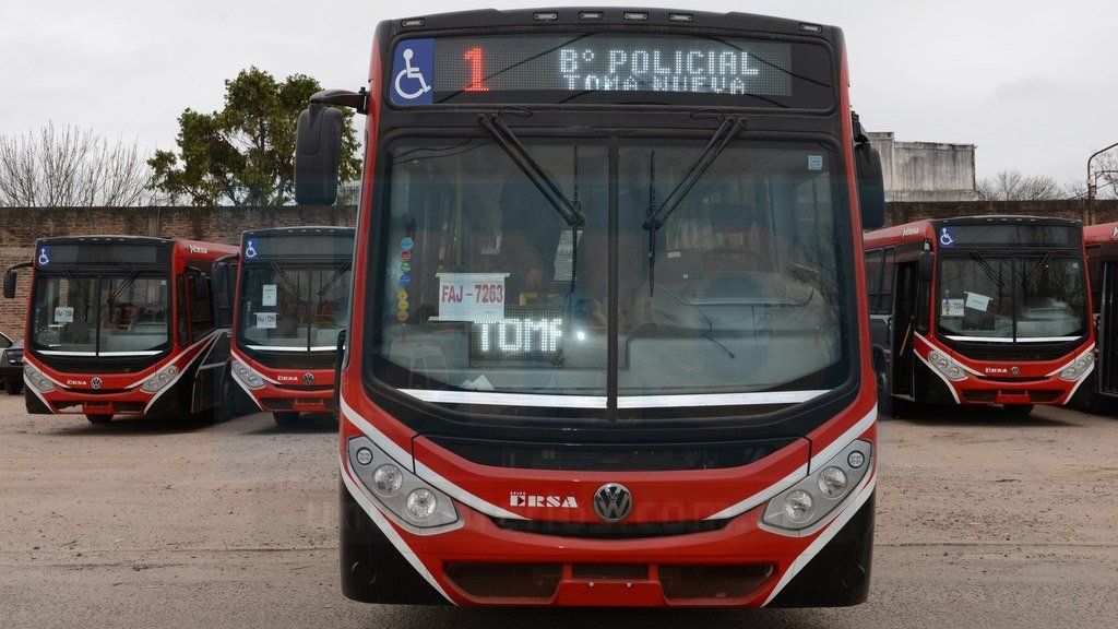 Ajustan los engranajes del nuevo servicio de colectivos entre reclamos de las vecinales