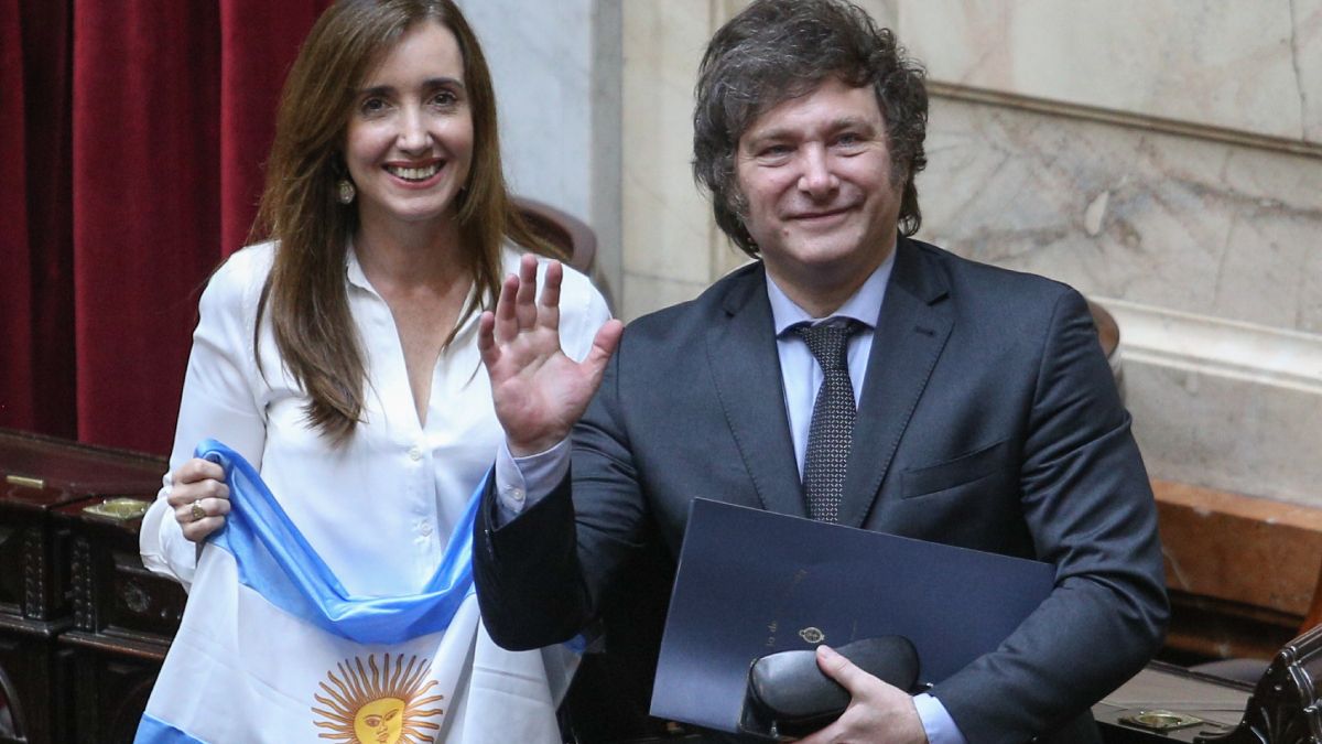 La fórmula de Victoria Villarruel y Javier Milei fue proclamada este miércoles por la Asamblea Legislativa. La fórmula de Victoria Villarruel y Javier Milei fue proclamada este miércoles por la Asamblea Legislativa.
