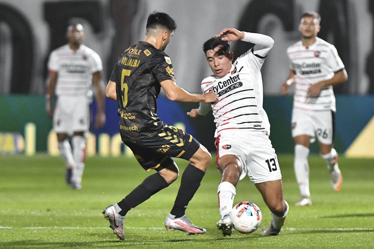 Newell's empato y por ahora es el puntero de la Liga Profesional