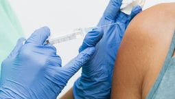 Se puede acceder a la vacuna antigripal con cobertura de las obras sociales o a través de los vacunatorios de Salud con orden médica. Se puede acceder a la vacuna antigripal con cobertura de las obras sociales o a través de los vacunatorios de Salud con orden médica.