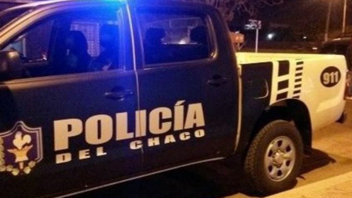 La mujer fue asesinada por su ex pareja y cuando la policía fue a detenerlo, atacó a dos efectivos y murió en el enfrentamiento