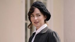 Dakota Johnson protagoniza una película romántica que es furor en Netflix